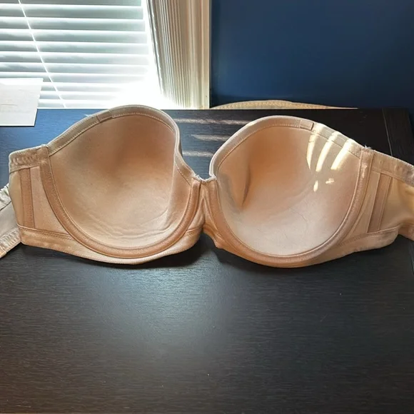 Wacoal red carpet strapless bra - Picture 2 of 3